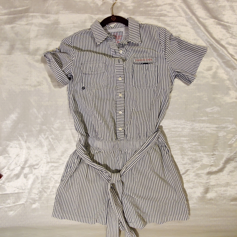 Vineyard Vines Romper - Size 4
